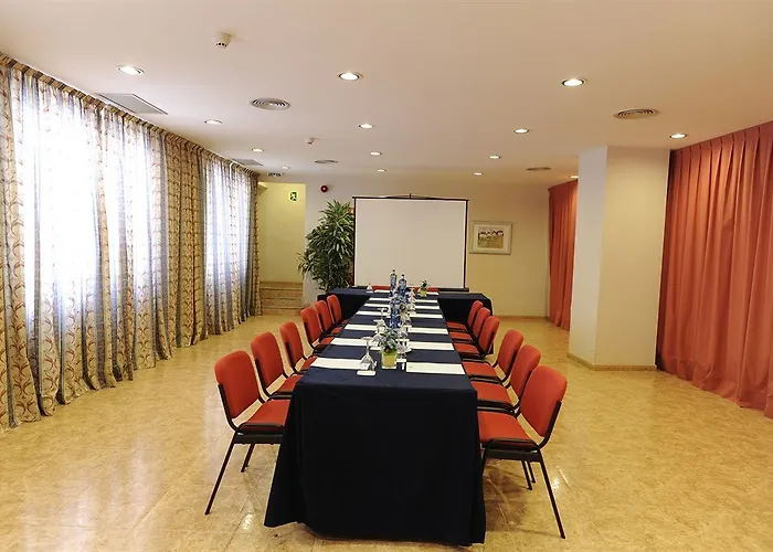 Hotel Montsia 2*