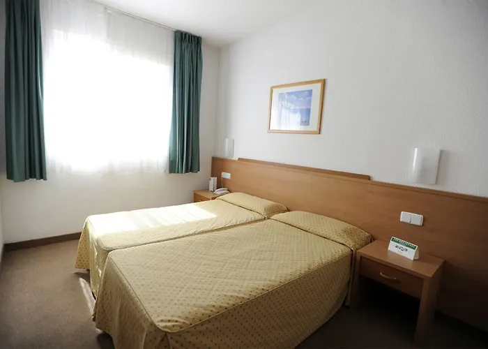 Hotel Montsia 2*