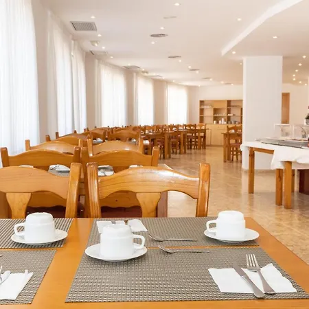 Montsia Hotel