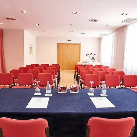 Montsia Hotel 2*