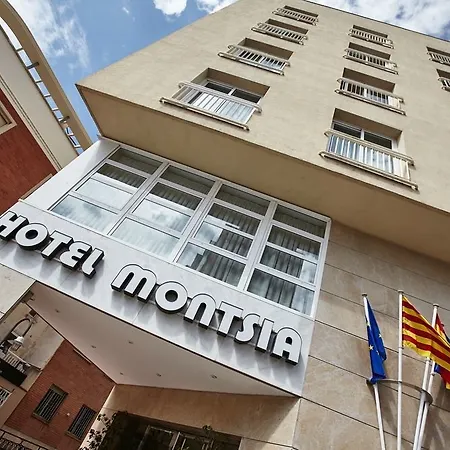 Montsia فندق أمبوستا
