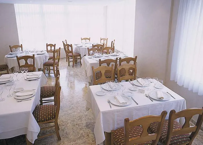 Montsia 酒店 阿姆泼斯塔