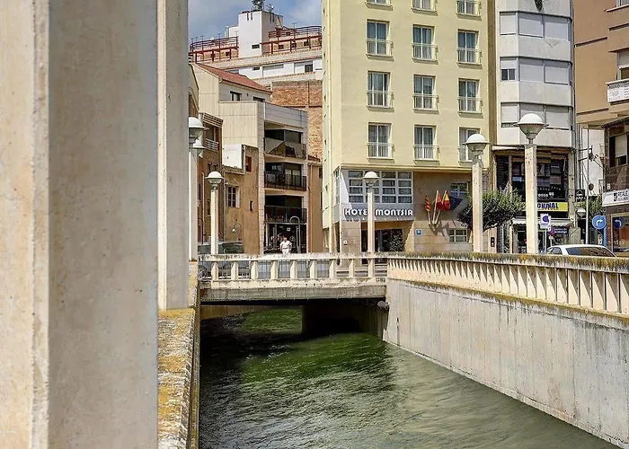 Montsia 阿姆泼斯塔